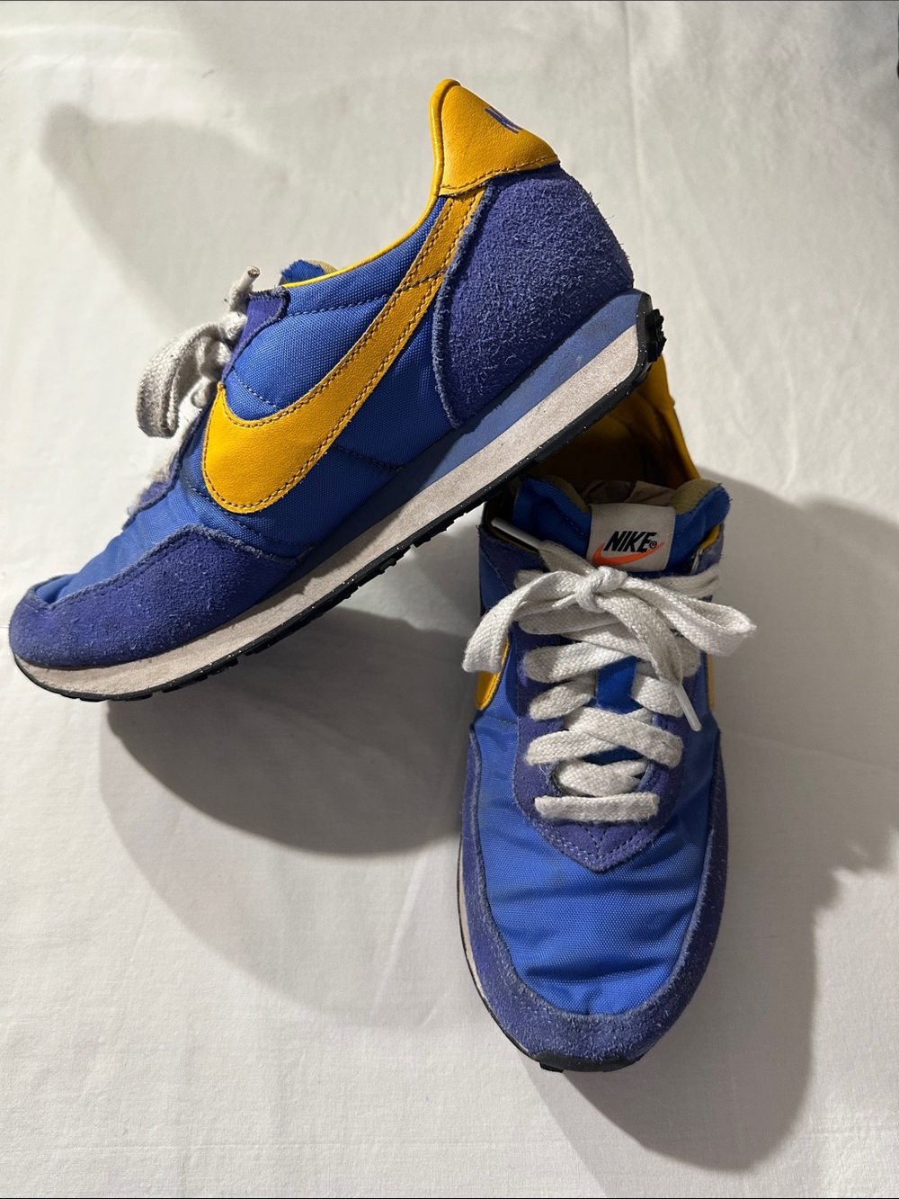 Nike Blue and Yellow Vintage-Style Running Shoes